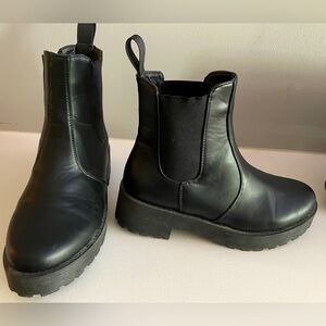 Women’s Boots